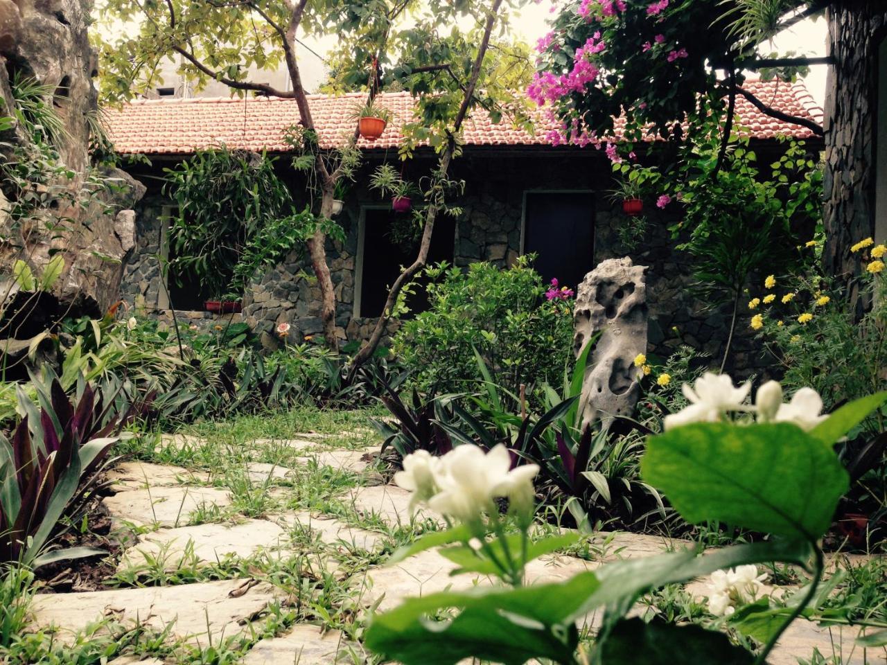 Mr. Viet Home Stay Нин Бин Екстериор снимка